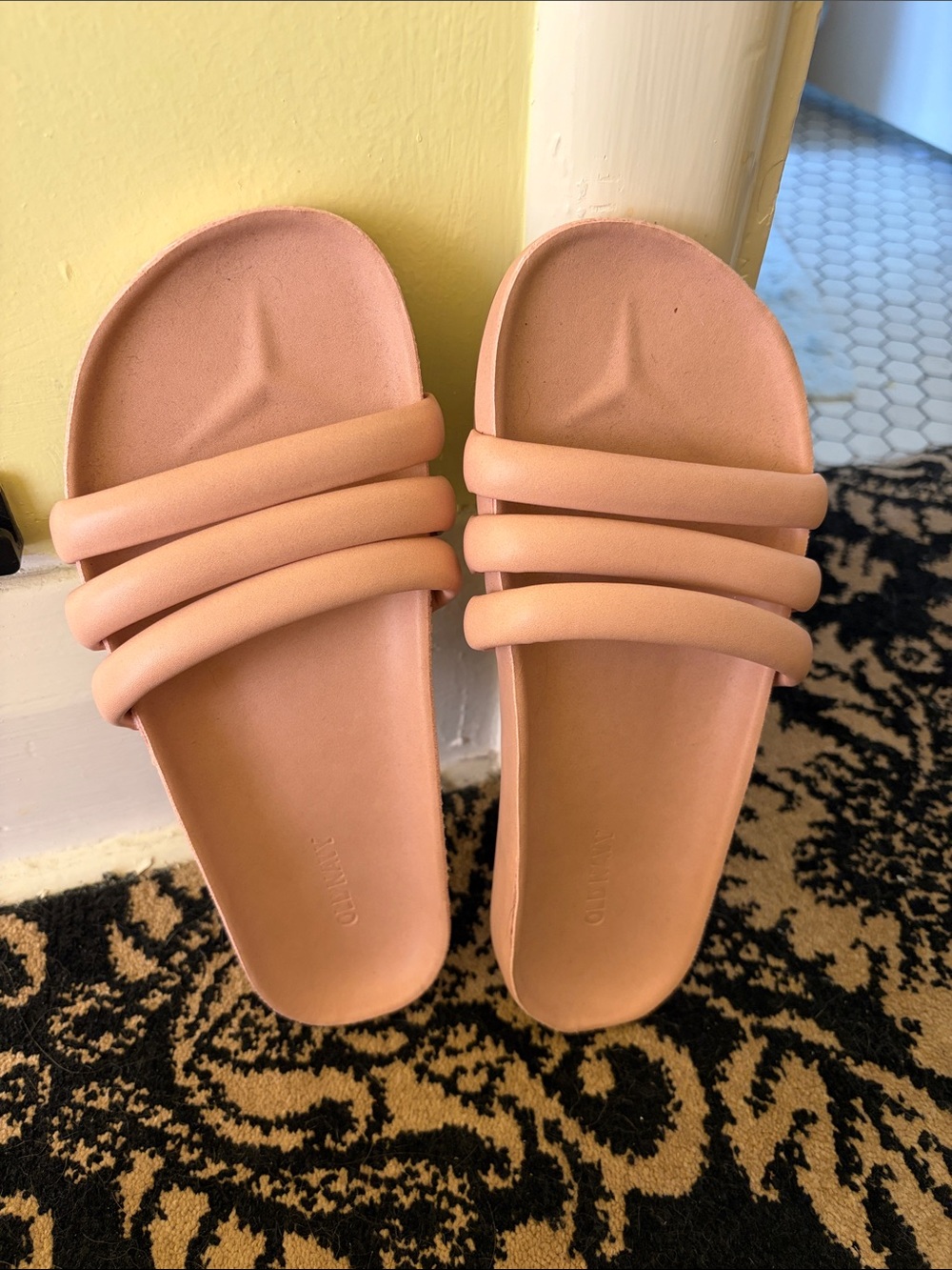 Old Navy Peach Slide Sandals - Triple-Strap Casual Slides